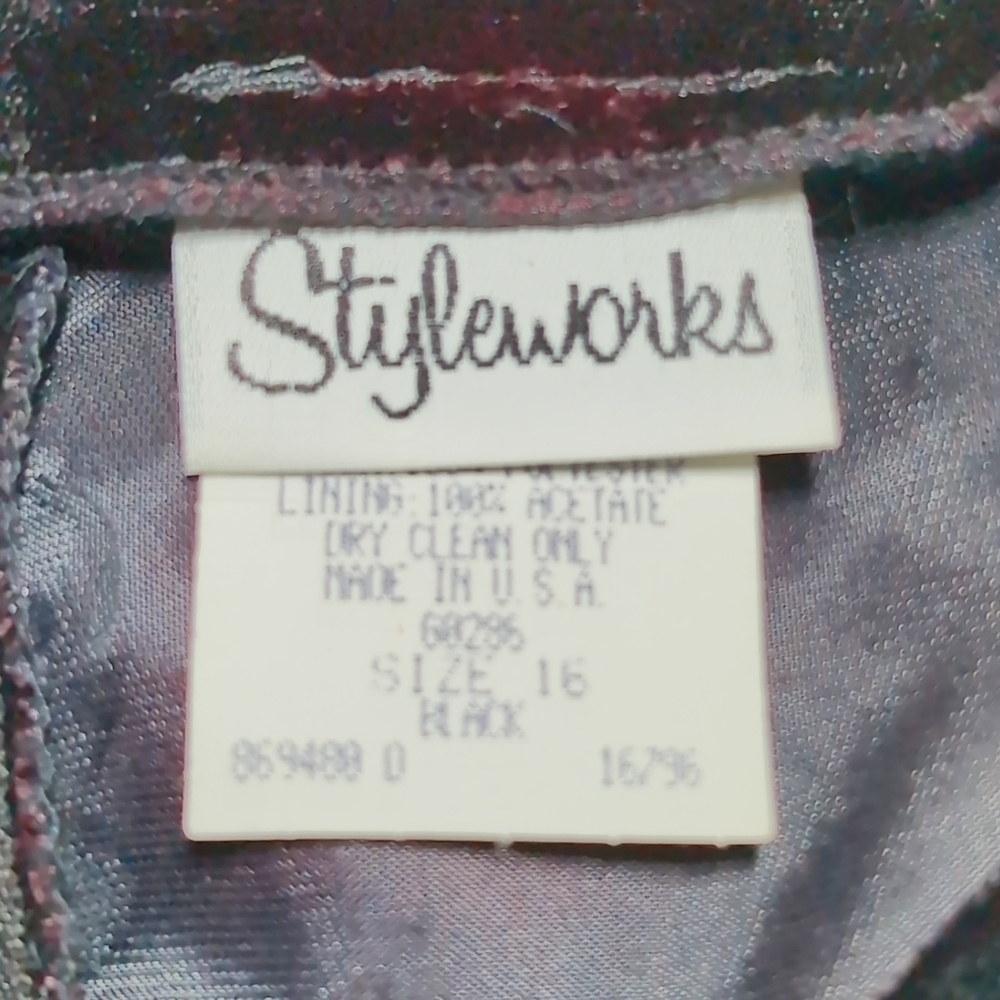 Elegant Styleworks Sz 16 Black Velvet Off-Shoulder Top - Picture 5 of 7
